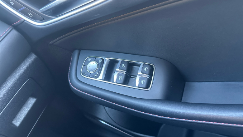 MG HS 1.5 T-GDI SE 5dr DCT Petrol Hatchback